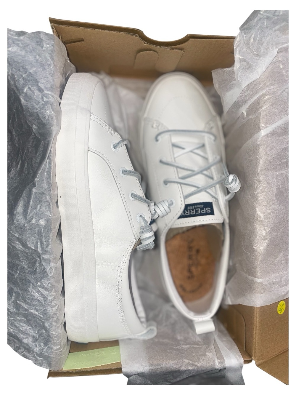 Sperry Women’s White Wave Vibe Leather Lace-Up Sneakers